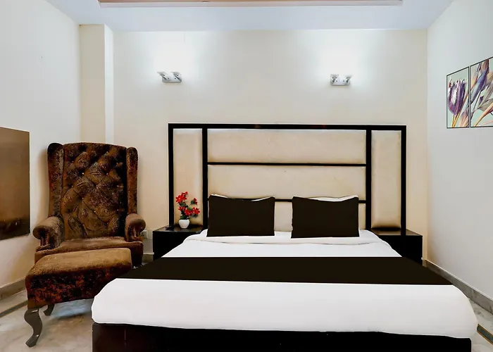 Hotel O Delhi Height Home Stay