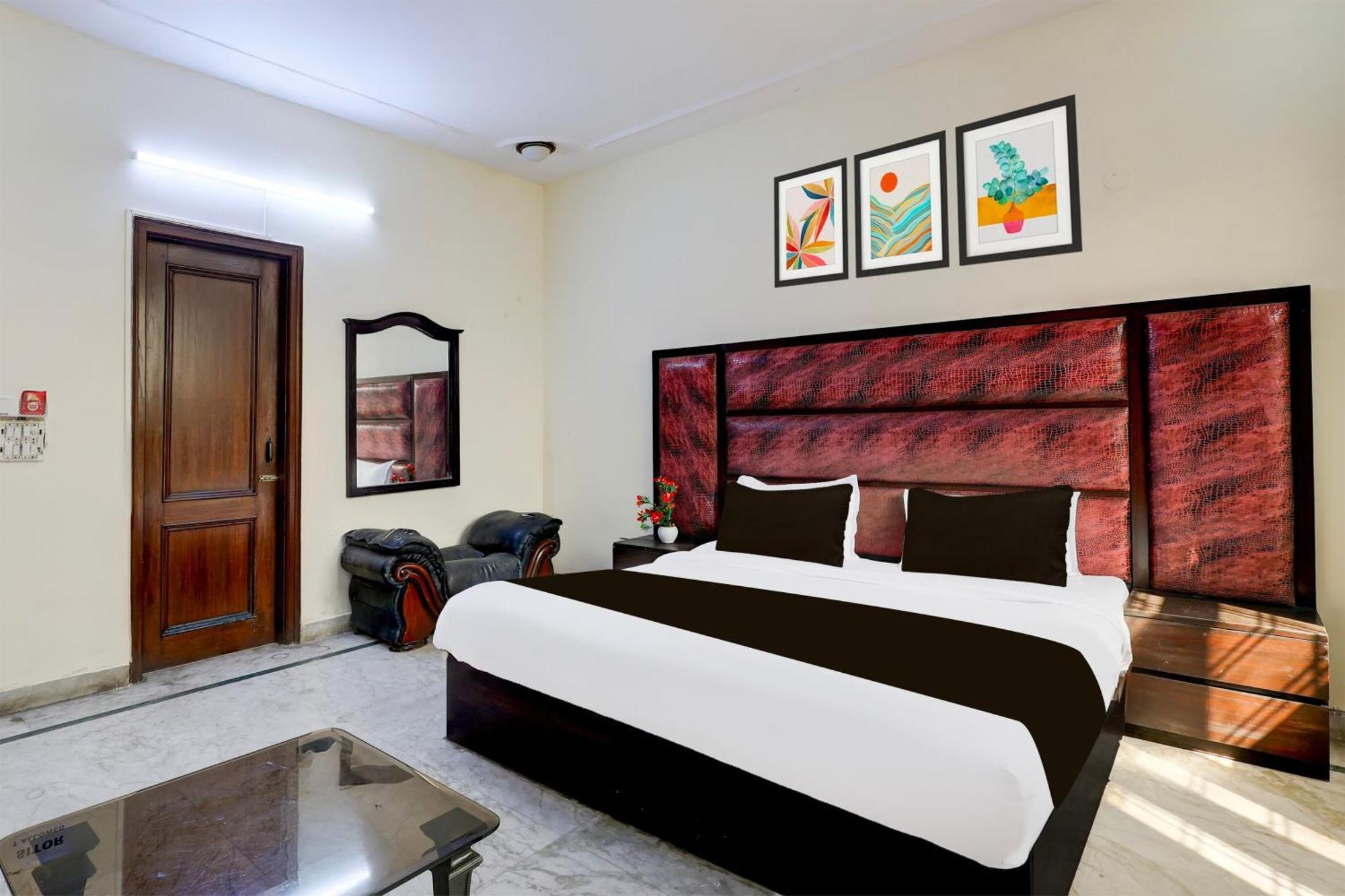 Hotel O Delhi Height 3*