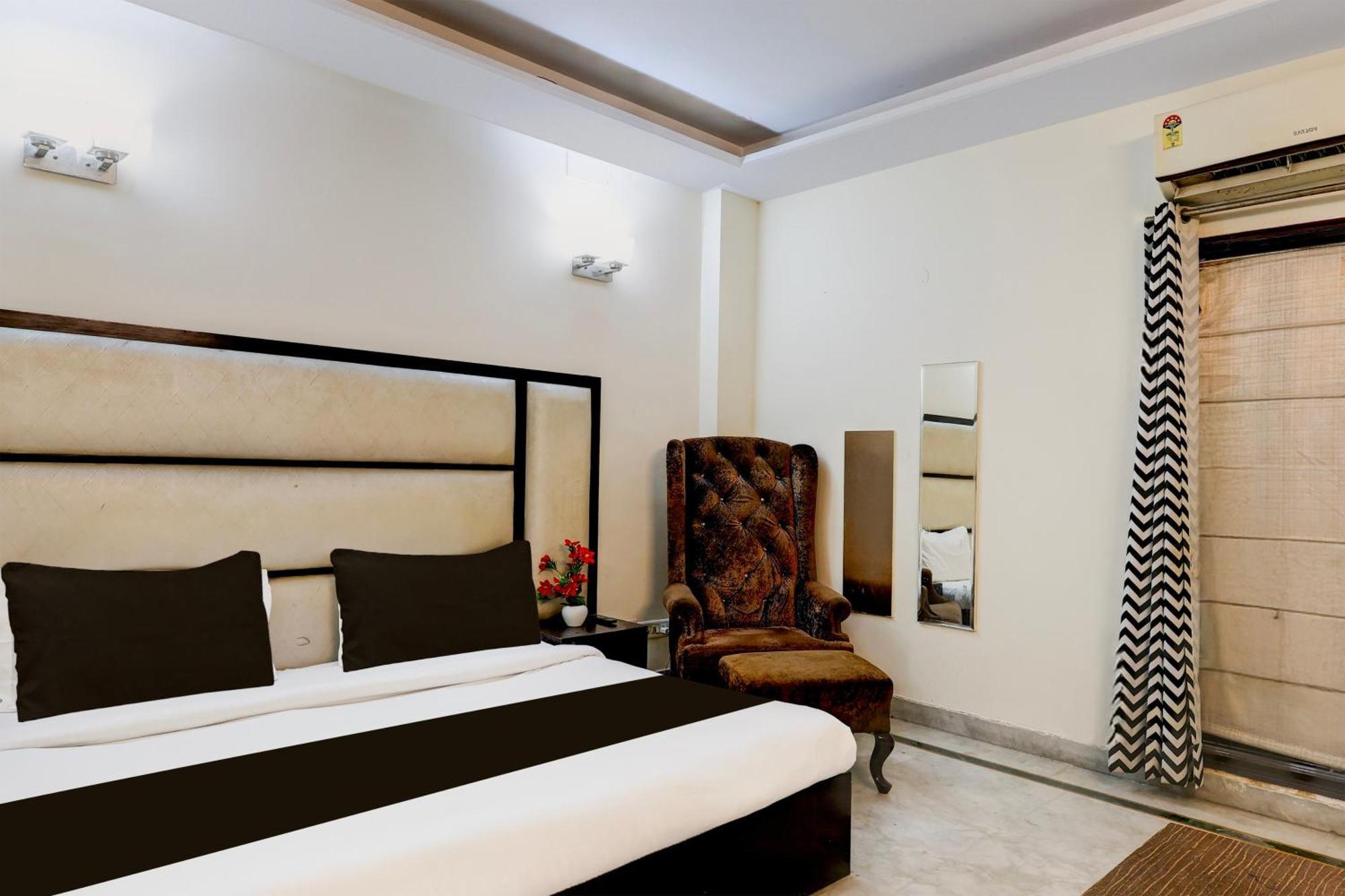 O Delhi Height Hotel 3*